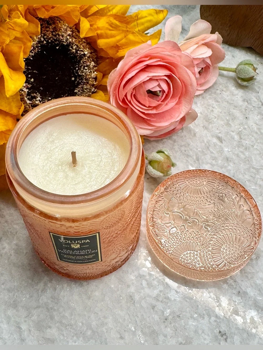 New VOLUSPA Single 1-Wick Kalahari Watermelon Candle 5.5oz - Fresh Summer Scent!